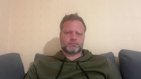 Snapshot of tattoomanforgirls chatting on February 16, 11:06 am tattoomanforgirls online show from February 16, 11:06 am