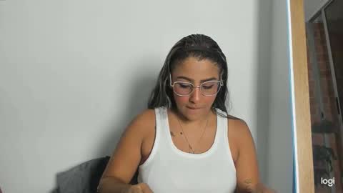 Tatiana Gomez online show from March 19, 3:54 am