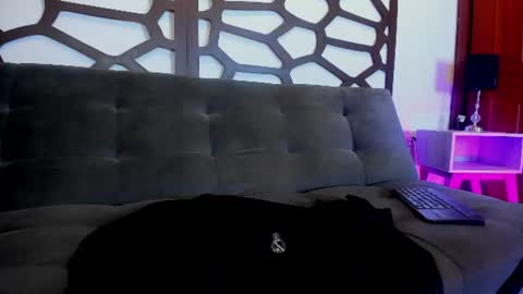 Snapshot of taty_miller chatting on July 14, 2:05 am Taty Miller online show from July 14, 2:05 am