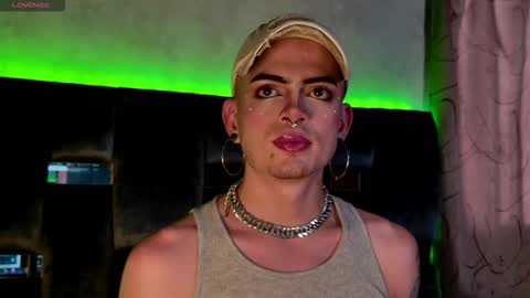 Snapshot of taurito___ chatting on November 25, 9:15 pm taurito___ online show from November 25, 9:15 pm