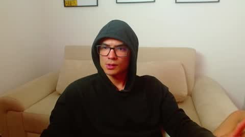 Snapshot of taurus4k chatting on January 27, 1:59 am taurus4k online show from January 27, 1:59 am