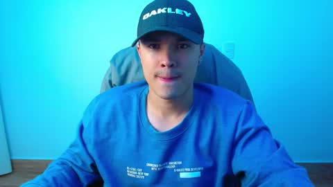 Snapshot of taurus4k chatting on February 19, 11:25 pm taurus4k online show from February 19, 11:25 pm