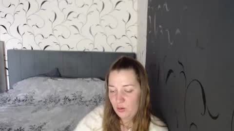 Snapshot of taxxxu chatting on July 8, 11:15 am Diana online show from July 8, 11:15 am