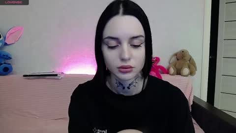 Taya online show from March 9, 7:59 pm