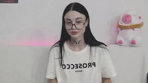 Taya online show from September 19, 4:18 pm