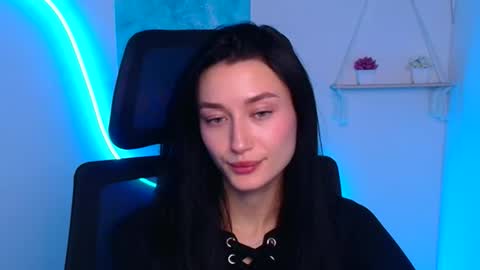 Snapshot of tayavibe chatting on November 17, 7:03 am Taya online show from November 17, 7:03 am