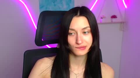 Taya online show from May 4, 5:36 am