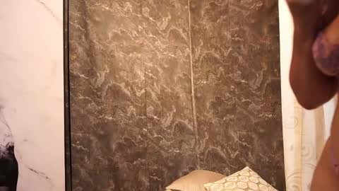 Teylor  Kim online show from October 21, 8:20 pm