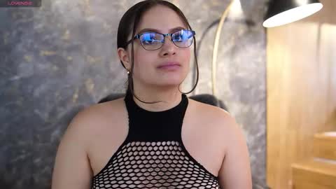 Teylor  Kim online show from October 25, 6:57 pm