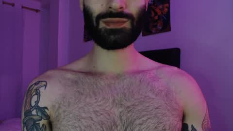 Snapshot of taylor__06 chatting on December 15, 11:20 pm Taylor online show from December 15, 11:20 pm