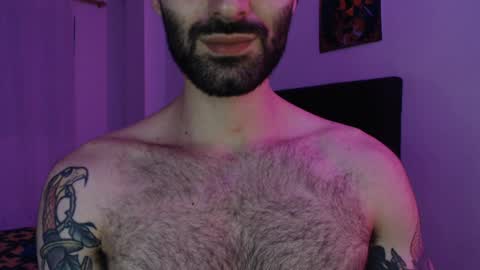 Snapshot of taylor__06 chatting on January 1, 1:26 am Taylor online show from January 1, 1:26 am