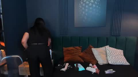 Snapshot of taylor_bennet chatting on March 12, 12:15 pm Taylor Bennet online show from March 12, 12:15 pm