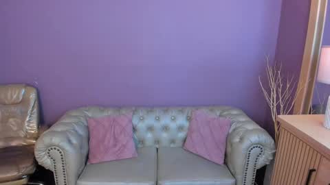 Snapshot of taylor_bennet chatting on September 18, 12:07 pm Taylor Bennet online show from September 18, 12:07 pm