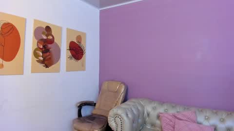 Snapshot of taylor_bennet chatting on September 19, 12:06 pm Taylor Bennet online show from September 19, 12:06 pm