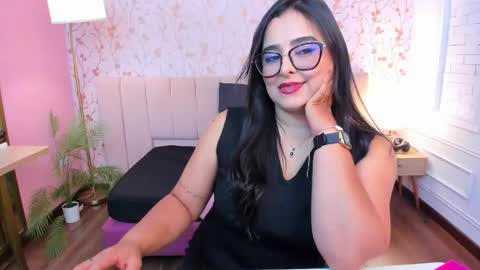 Taylor Bennet online show from April 23, 12:29 pm