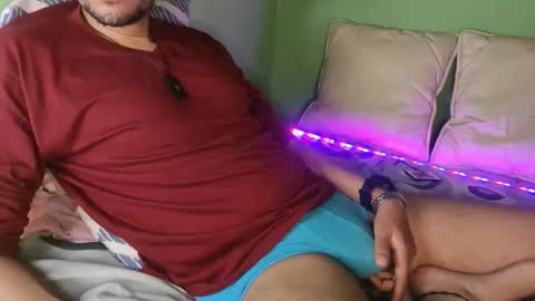 Taylor online show from March 14, 1:34 am