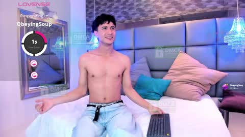 Snapshot of taylor_brooks_ chatting on April 21, 8:01 pm taylor_brooks_ online show from April 21, 8:01 pm