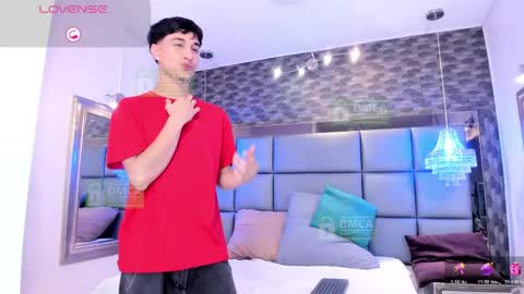 Snapshot of taylor_brooks_ chatting on April 27, 8:07 pm taylor_brooks_ online show from April 27, 8:07 pm