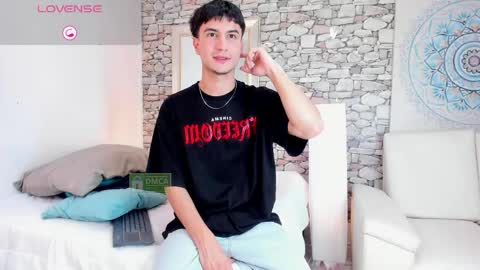 Snapshot of taylor_brooks_ chatting on May 13, 7:55 pm taylor_brooks_ online show from May 13, 7:55 pm