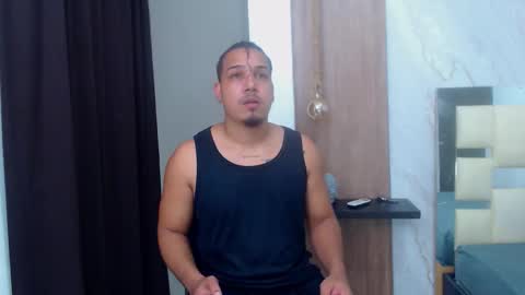 Snapshot of taylor_collins_2 chatting on September 14, 9:14 pm taylor_collins_2 online show from September 14, 9:14 pm