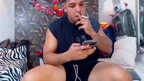 Snapshot of taylor_collins_2 chatting on October 31, 11:17 pm taylor_collins_2 online show from October 31, 11:17 pm