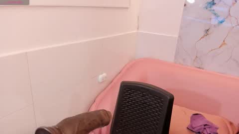 taylor_cupper_ online show from February 20, 4:20 am