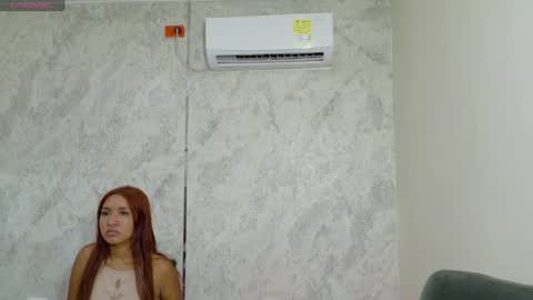 Snapshot of taylor_gil0 chatting on July 6, 1:19 pm taylor_gil0 online show from July 6, 1:19 pm