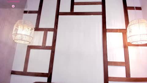 Taylor  Help me to get 100 thumbs up online show from December 4, 4:59 pm