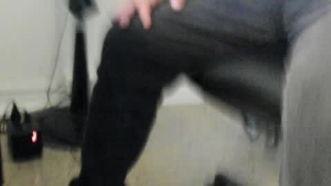 taylor_rodas online show from May 1, 11:48 am