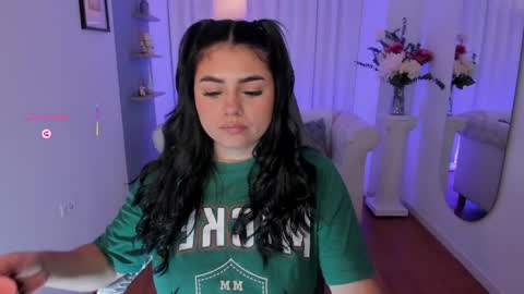 Snapshot of taylor_smith1_ chatting on June 5, 8:14 pm Taylor online show from June 5, 8:14 pm