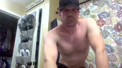 Snapshot of taylors2822 chatting on February 5, 7:29 pm taylors2822 online show from February 5, 7:29 pm