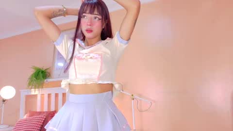 TAYLOR  online show from October 22, 11:43 am