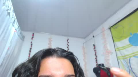Taylorsweet1111 online show from June 18, 2:01 am