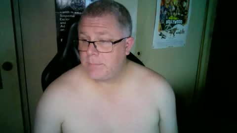Snapshot of taylz chatting on May 12, 2:47 pm taylz online show from May 12, 2:47 pm
