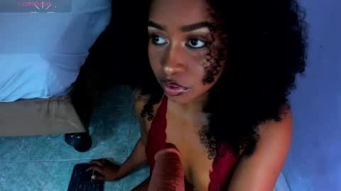 Tayra online show from May 1, 8:24 pm