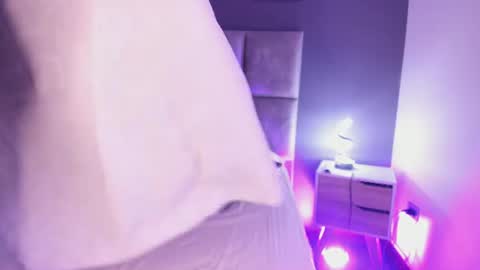 Snapshot of tayrasiny chatting on June 23, 4:43 am Tayra horny for you online show from June 23, 4:43 am