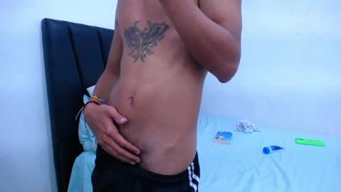 Tayron online show from February 15, 6:55 pm