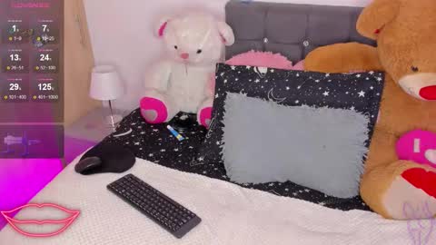 Snapshot of tayssa_maravilh chatting on September 25, 1:31 am  TAYSSA  ONLINE FROM 0630 PM - 1130 PM COLOMBIAN HOUR online show from September 25, 1:31 am