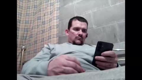 tbaxter95187 online show from April 10, 4:50 am