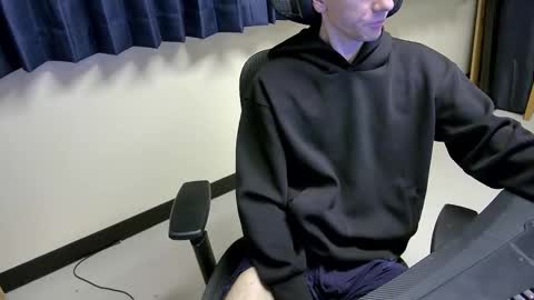 Snapshot of tbone_93 chatting on January 14, 10:03 pm Tbone online show from January 14, 10:03 pm