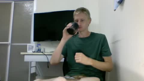 tcute0 online show from October 10, 9:47 pm