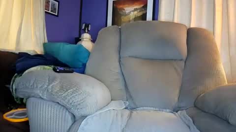 Snapshot of tdave486 chatting on June 17, 1:56 pm tdave486 online show from June 17, 1:56 pm