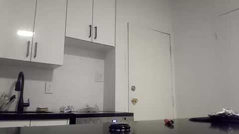 Snapshot of te3jani chatting on December 17, 2:45 pm te3jani online show from December 17, 2:45 pm