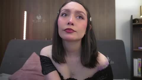 Leo and Luna online show from February 26, 3:33 pm