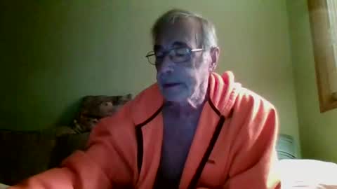 Snapshot of teak4u chatting on November 6, 12:28 pm Teak online show from November 6, 12:28 pm