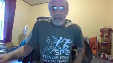 Snapshot of teak4u chatting on April 5, 12:57 pm Teak online show from April 5, 12:57 pm