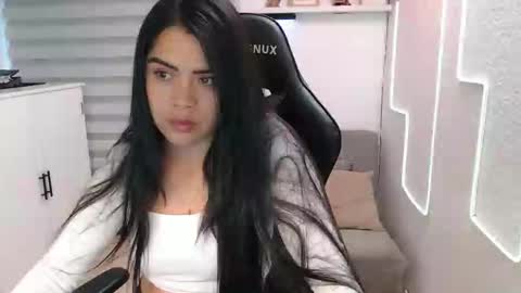 DYNAMITE DUO69 online show from February 3, 11:59 am