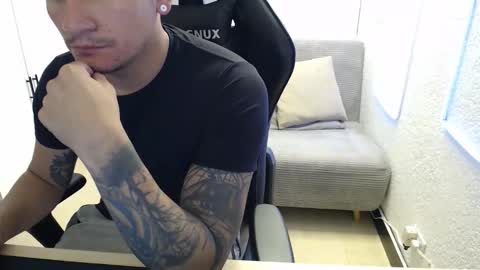 DYNAMITE DUO69 online show from February 9, 12:42 pm