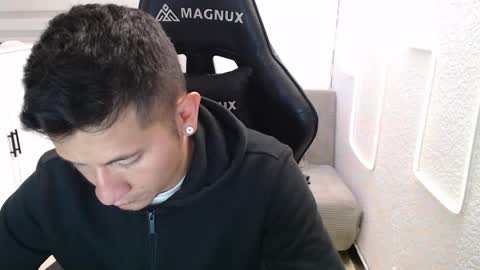 DYNAMITE DUO69 online show from March 10, 12:10 pm