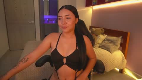 Loren Soler    Sophie Soler 19 years online show from July 16, 1:17 pm
